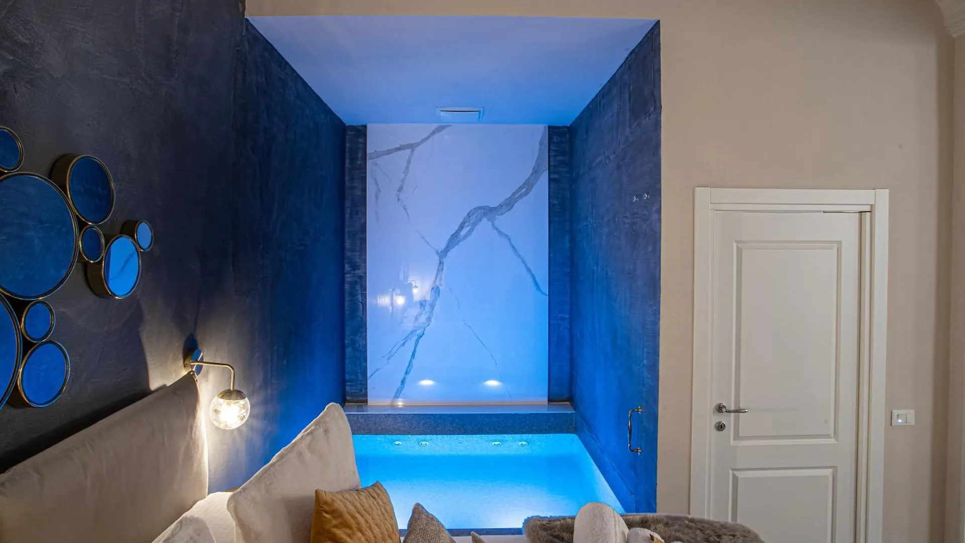 Duomo Apt With Mini Private Pool Apartment Florence Italy